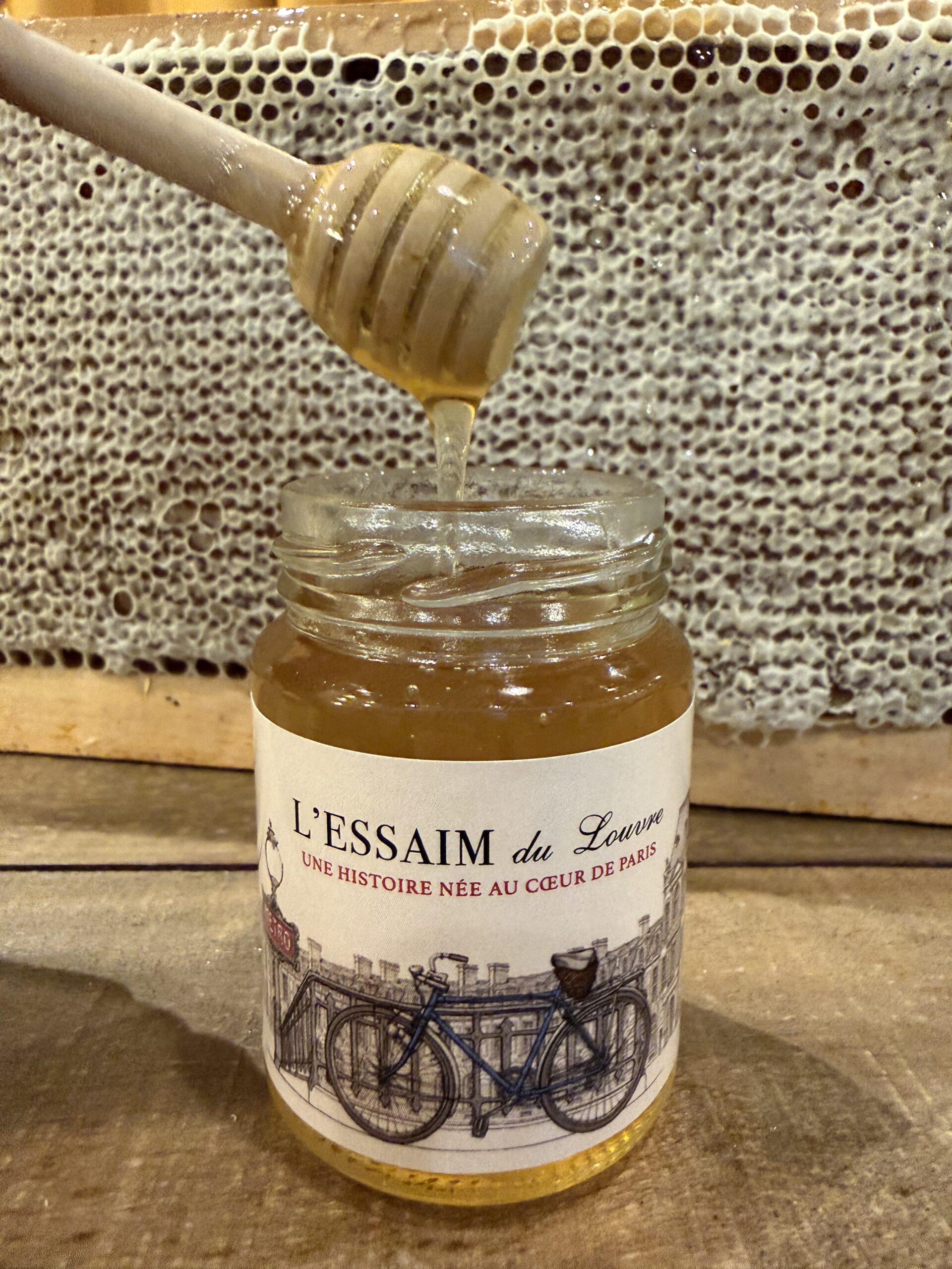 miel-essaim-du-louvre-5